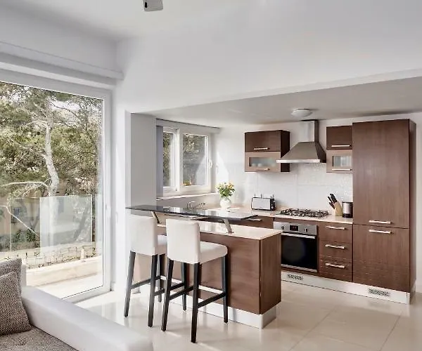 Marni クレンディ