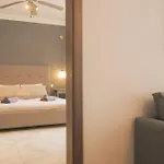 Marni Lejlighed Xlendi